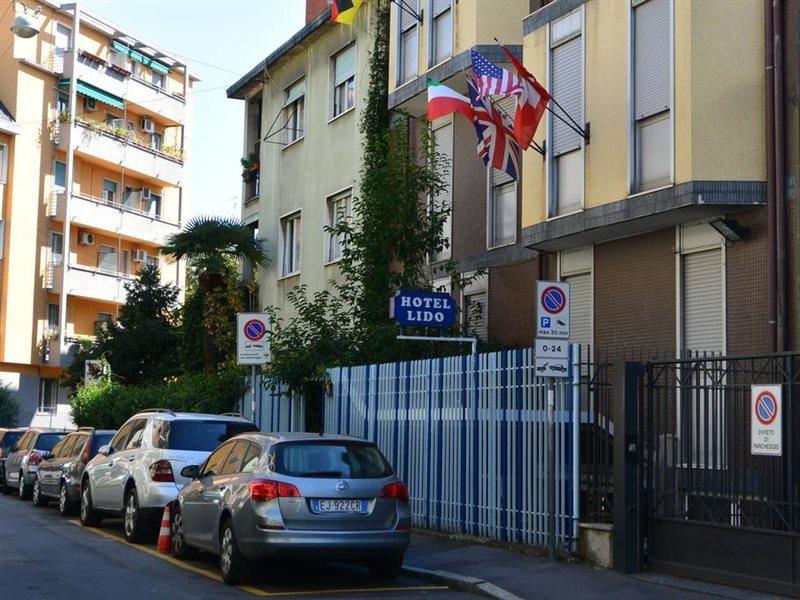 Hotel Lido Milan Bagian luar foto