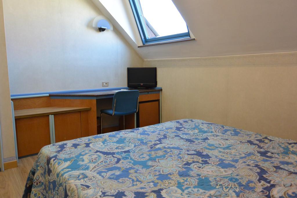 Hotel Lido Milan Bagian luar foto