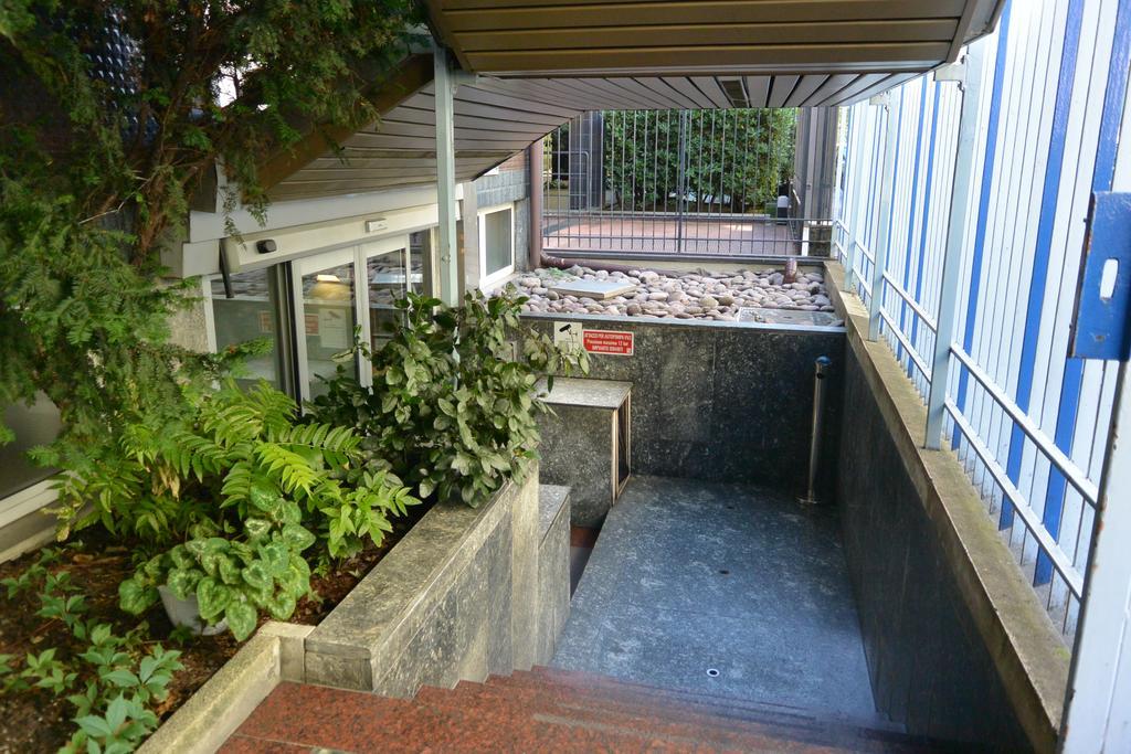 Hotel Lido Milan Bagian luar foto
