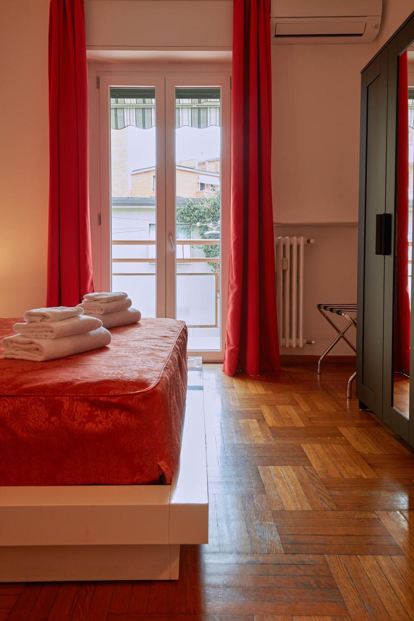Hotel Lido Milan Bagian luar foto