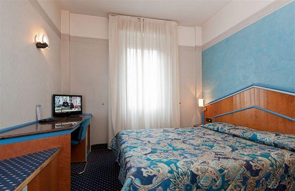 Hotel Lido Milan Bagian luar foto